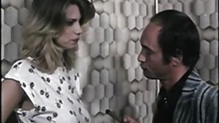 vídeo pornô mulher pelada transando