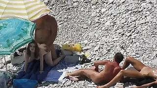 Feche a buceta pelud ...
