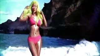 A doce gata japonesa ...