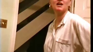 Cabeça loira hipnoti ...